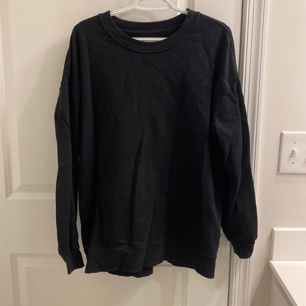 LULULEMON sweatshirt